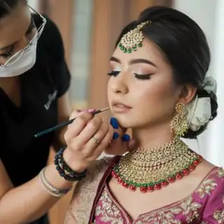 makeup-img